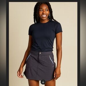 Title Nine gray Nimblene golf skort bike short zip pockets Womens Sz 2